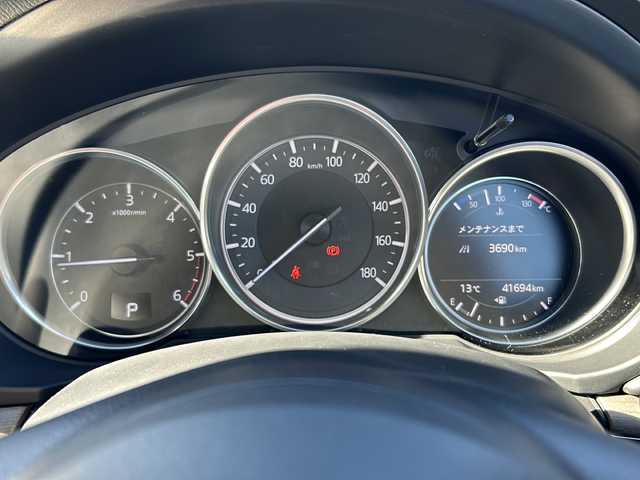 マツダ ＣＸ－８ XD Lパッケージ 愛知県 2017(平29)年 4.2万km スノーフレイクホワイトパールマイカ 純正7型SDナビ/（CD/DVD/Bluetooth/フルセグTV）/全方位カメラ/衝突軽減ブレーキ/レーンキープアシスト/ヘッドアップディスプレイ/ブラインドスポットモニター/オートマチックハイビーム/追従式クルーズコントロール/ETC/ドライブレコーダー/パワーシート/本革シート/メモリシート/シートヒーター/ステアリングヒーター/LEDヘッドライト/電動リアゲート/純正フロアマット/後席エアコン/スマートキー/アイドリングストップ