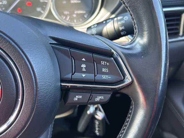 マツダ ＣＸ－８ XD Lパッケージ 愛知県 2017(平29)年 4.2万km スノーフレイクホワイトパールマイカ 純正7型SDナビ/（CD/DVD/Bluetooth/フルセグTV）/全方位カメラ/衝突軽減ブレーキ/レーンキープアシスト/ヘッドアップディスプレイ/ブラインドスポットモニター/オートマチックハイビーム/追従式クルーズコントロール/ETC/ドライブレコーダー/パワーシート/本革シート/メモリシート/シートヒーター/ステアリングヒーター/LEDヘッドライト/電動リアゲート/純正フロアマット/後席エアコン/スマートキー/アイドリングストップ