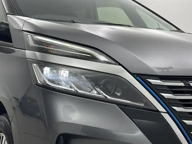 日産 セレナ e－パワー ハイウェイスター V 福井県 2020(令2)年 6.7万km ダークメタルグレー プロパイロット/・衝突軽減ブレーキ/・レーンキープアシスト/・車線逸脱警報機能/・クルーズコントロール（追従有）/セーフティパックB/寒冷地仕様/・ハンドルヒーター/純正ナビゲーション/【AM/FM/CD/Bluetooth/フルセグTV】/アラウンドビューモニター/両側パワースライドドア/プッシュスタート/スマートキー/オートライト/LEDヘッドライド/LEDフォグライド