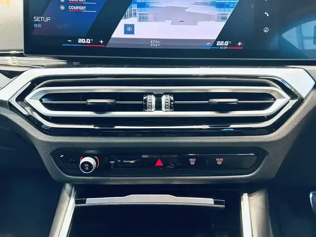 ＢＭＷ ＢＭＷ Ｍ３ コンペティション M xDrive 大阪府 2023(令5)年 1.1万km 白 黒革/パワーシート/Dシートメモリ/シートヒーター/純正ナビ/TV/360度カメラ/applecarplay/HUD/ハーマンカードン/ACC/ブラインドスポット/純正AW/ワイヤレス充電