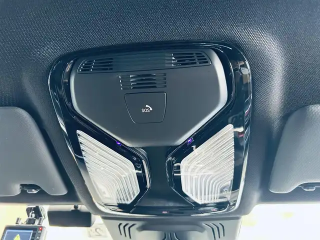 ＢＭＷ ＢＭＷ Ｍ３ コンペティション M xDrive 大阪府 2023(令5)年 1.1万km 白 黒革/パワーシート/Dシートメモリ/シートヒーター/純正ナビ/TV/360度カメラ/applecarplay/HUD/ハーマンカードン/ACC/ブラインドスポット/純正AW/ワイヤレス充電