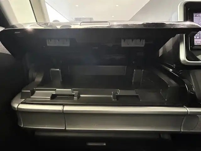 スズキ スペーシア カスタム HYBRID GS 鹿児島県 2019(令1)年 5.1万km ブルーイッシュブラックパール3 禁煙車/社外SDナビ（AVIC-RW99）/フルセグTV/片側パワースライドドア/運転席シートヒーター/デュアルセンサーブレーキサポート/レーンキープアシスト/社外スピーカー/社外メッキパーツ/社外フロアマット/アイドリングストップ/後方コーナーセンサー/電格ミラー/オートライト/LEDヘッドライト/プッシュスタート