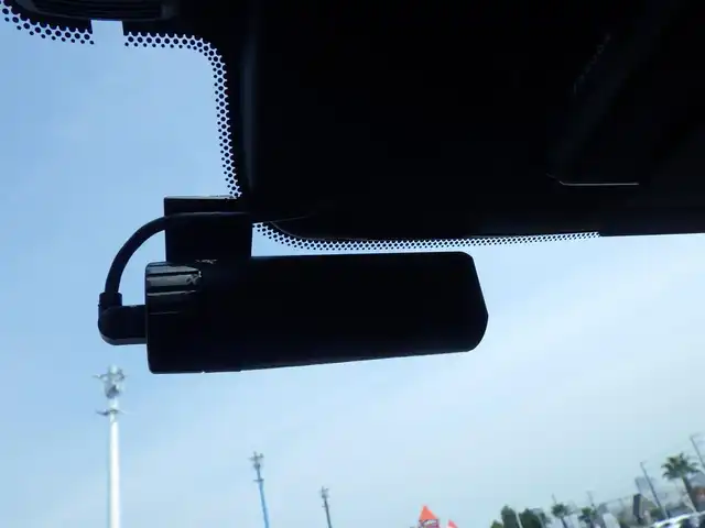 レクサス ＮＸ 350h Fスポーツ 千葉県 2022(令4)年 4万km グラファイトブラックガラスフレーク Lexus Safety System+/・プリクラッシュセーフティ/・レーンディパーチャーアラート/・レーンチェンジアシスト/・レーダークルーズコントロール/・プロアクティブドライビングアシスト/・ブラインドスポットモニター/ヘッドアップディスプレイ/ムーンルーフ/ブラックレザーシート/前席パワーシート/エアシート/各席シートヒーター/リア電動リクライニングシート/純正ナビ/地デジTV/【DVD/CD再生機能　Bluetooth接続】/パノラミックビューモニター/リバース連動ドアミラー（左/右）/マークレビンソン/置くだけ充電/デジタルインナーミラー/革巻きステアリング/ステアリングスイッチ/パドルシフト/ETC（2.0）/LEDヘッドライト/フォグライト/ウインカーミラー/クリアランスソナー/純正20インチアルミホイル/サイド/カーテン/ニーエアバッグ/スマートキー
