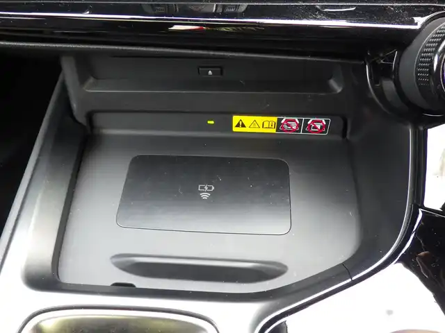 レクサス ＮＸ 350h Fスポーツ 千葉県 2022(令4)年 4万km グラファイトブラックガラスフレーク Lexus Safety System+/・プリクラッシュセーフティ/・レーンディパーチャーアラート/・レーンチェンジアシスト/・レーダークルーズコントロール/・プロアクティブドライビングアシスト/・ブラインドスポットモニター/ヘッドアップディスプレイ/ムーンルーフ/ブラックレザーシート/前席パワーシート/エアシート/各席シートヒーター/リア電動リクライニングシート/純正ナビ/地デジTV/【DVD/CD再生機能　Bluetooth接続】/パノラミックビューモニター/リバース連動ドアミラー（左/右）/マークレビンソン/置くだけ充電/デジタルインナーミラー/革巻きステアリング/ステアリングスイッチ/パドルシフト/ETC（2.0）/LEDヘッドライト/フォグライト/ウインカーミラー/クリアランスソナー/純正20インチアルミホイル/サイド/カーテン/ニーエアバッグ/スマートキー