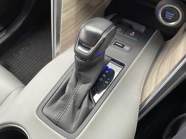 トヨタ ハリアー Z 愛媛県 2020(令2)年 6.4万km ホワイトパールクリスタルシャイン Toyota Safety Sense/・プリクラッシュセーフティ/・レーンとレーシングアシスト/・アダプティブハイビームシステム/・ロードサインアシスト/・レーダークルーズコントロール/純正メーカーOPナビ/フルセグTV/Bluetooth/全方位カメラ/JBL/純正ビルトインETC2.0/ブラインドスポットモニター/デジタルインナーミラー/ハーフレザーシート/パワーバックドア/純正ドライブレコーダー/スペアキーx1/保証書/取扱説明書