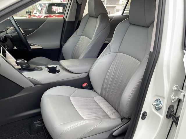 トヨタ ハリアー Z 愛媛県 2020(令2)年 6.4万km ホワイトパールクリスタルシャイン Toyota Safety Sense/・プリクラッシュセーフティ/・レーンとレーシングアシスト/・アダプティブハイビームシステム/・ロードサインアシスト/・レーダークルーズコントロール/純正メーカーOPナビ/フルセグTV/Bluetooth/全方位カメラ/JBL/純正ビルトインETC2.0/ブラインドスポットモニター/デジタルインナーミラー/ハーフレザーシート/パワーバックドア/純正ドライブレコーダー/スペアキーx1/保証書/取扱説明書