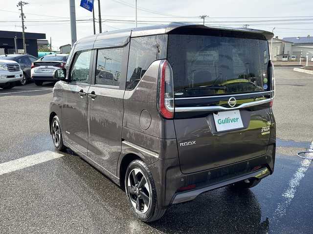 日産 ルークス ハイウェイスター X 新潟県 2021(令3)年 6.2万km アッシュブラウンM 純正メモリナビ/　フルセグ、全周囲カメラ、Bluetooth/純正ナビ連動ドラレコ/ハンズフリーオートスライドドア/エマージェンシーブレーキ/先行車発信アラート/ふらつき警報/LEDヘッドライト/純正14インチAW/スマートキー×２/保証書、取説有り