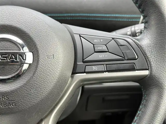 日産 セレナ ライダー Vセレクション 道南・函館 2017(平29)年 7.4万km ダイヤモンドブラック /両側パワースライドドア//純正メモリーナビ/（フルセグTV/DVD/CD/SD/BT/FM/AM)　//純正フリップダウンモニター//アラウンドビューカメラ//エマージェンシーブレーキ//側方支援//標識認識//駐車支援//クルーズコントロール//ECOモード//横滑り防止//アイドリングストップ//HIDヘッドライト//フォグランプ//ウィンカーミラー//革巻きステアリング//プッシュスタート//スマートキー//スペアキー//ETC//社外ドライブレコーダー（前後）
