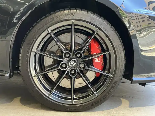 トヨタ ＧＲヤリス RZ ハイパフォーマンス 東京都 2023(令5)年 1.9万km プレシャスブラックパール ワンオーナー/8インチディスプレイオーディオ/ナビキット/HKSマフラー/JBLサウンドシステム/ステリングリモコン/スマートキー/LEDヘッドライト/Bluetooth/アイドリングストップ/ビルトインETC/USB端子/保証書・スペアキー/ディーラー記録簿