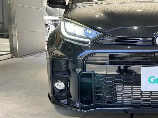 トヨタ ＧＲヤリス RZ ハイパフォーマンス 東京都 2023(令5)年 1.9万km プレシャスブラックパール ワンオーナー/8インチディスプレイオーディオ/ナビキット/HKSマフラー/JBLサウンドシステム/ステリングリモコン/スマートキー/LEDヘッドライト/Bluetooth/アイドリングストップ/ビルトインETC/USB端子/保証書・スペアキー/ディーラー記録簿
