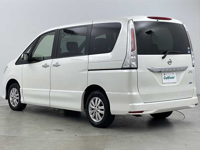 日産 セレナ ハイウェイスター Vセレクション 道央・札幌 2012(平24)年 6.3万km ブリリアントホワイトパール ・純正ナビ&CD&AUX　/・両側パワースライドドア　/・バックカメラ　/・クルーズコントロール　/・アイドリングストップ　/・横滑り防止装置/・プラズマクラスター　/・2列目シートバックテーブル/・サンシェード/・電動格納ミラー　/・純正フロアマット　/・プッシュスタート　/・オートライト/・スマートキー/・スペアキー/・保証書/・取扱説明書