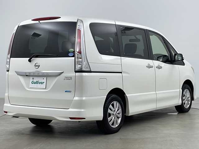 日産 セレナ ハイウェイスター Vセレクション 道央・札幌 2012(平24)年 6.3万km ブリリアントホワイトパール ・純正ナビ&CD&AUX　/・両側パワースライドドア　/・バックカメラ　/・クルーズコントロール　/・アイドリングストップ　/・横滑り防止装置/・プラズマクラスター　/・2列目シートバックテーブル/・サンシェード/・電動格納ミラー　/・純正フロアマット　/・プッシュスタート　/・オートライト/・スマートキー/・スペアキー/・保証書/・取扱説明書