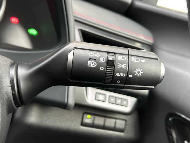 レクサス ＵＸ 250h Fスポーツ 静岡県 2019(令1)年 4.4万km グラファイトブラックガラスフレーク 純正ナビ/・FM/・AM/・CD/DVD/・サウンドライブラリ/・SD/・USB/・Bluetooth/・Miracast/・AUX/・フルセグTV/主要装備/・レーダークルーズコントロール/・パドルシフト/・オートハイビーム/・パワーバックドア/・ハンドルヒーター/・ＥＴＣ２．０/・ワイヤレス充電/・シートヒーター/・サンルーフ/・コーナーセンサー/・レーンキープアシスト/・プリクラッシュセーフティ/・電動パーキング/・電動チルト＆テレスコピックステアリング/・純正フロアマット/・アクティブスタビリティコントロール