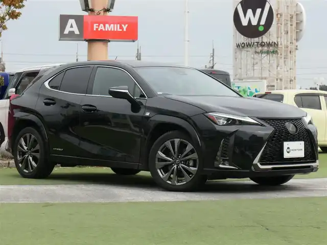 レクサス ＵＸ 250h Fスポーツ 千葉県 2019(令1)年 4.4万km グラファイトブラックガラスフレーク Lexus Safety System+/・プリクラッシュセーフティ/・レーンディパーチャーアラート/・オートハイビーム/・レーダークルーズコントロール/ムーンルーフ/ブラックレザーシート/前席パワーシート/シートヒーター/純正SDナビ/地デジTV/【DVD/CD再生機能　Bluetooth接続】/バックカメラ/ダウンサス（RS-R）/革巻きステアリング/ステアリングヒーター/ステアリングスイッチ/パドルシフト/ETC（2.0）/LEDヘッドライト/フォグライト/ウインカーミラー/クリアランスソナー/純正18インチアルミホイル/サイド/カーテンエアバッグ/スマートキー