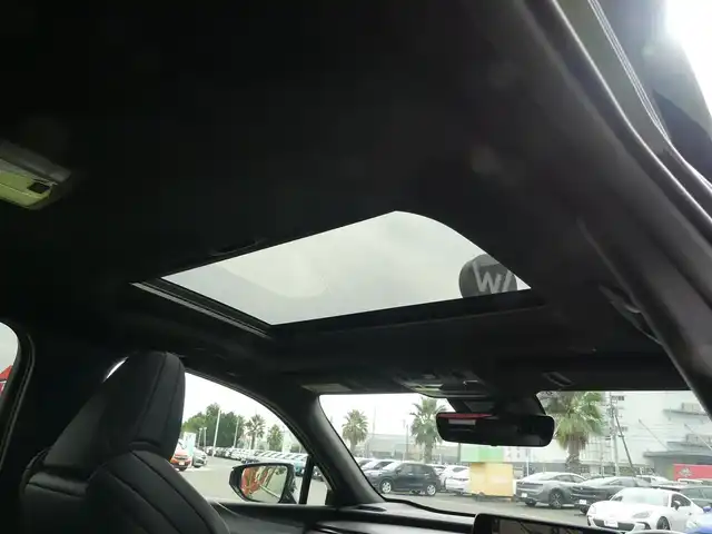 レクサス ＵＸ 250h Fスポーツ 千葉県 2019(令1)年 4.4万km グラファイトブラックガラスフレーク Lexus Safety System+/・プリクラッシュセーフティ/・レーンディパーチャーアラート/・オートハイビーム/・レーダークルーズコントロール/ムーンルーフ/ブラックレザーシート/前席パワーシート/シートヒーター/純正SDナビ/地デジTV/【DVD/CD再生機能　Bluetooth接続】/バックカメラ/ダウンサス（RS-R）/革巻きステアリング/ステアリングヒーター/ステアリングスイッチ/パドルシフト/ETC（2.0）/LEDヘッドライト/フォグライト/ウインカーミラー/クリアランスソナー/純正18インチアルミホイル/サイド/カーテンエアバッグ/スマートキー