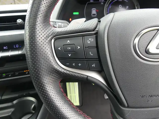 レクサス ＵＸ 250h Fスポーツ 千葉県 2019(令1)年 4.4万km グラファイトブラックガラスフレーク Lexus Safety System+/・プリクラッシュセーフティ/・レーンディパーチャーアラート/・オートハイビーム/・レーダークルーズコントロール/ムーンルーフ/ブラックレザーシート/前席パワーシート/シートヒーター/純正SDナビ/地デジTV/【DVD/CD再生機能　Bluetooth接続】/バックカメラ/ダウンサス（RS-R）/革巻きステアリング/ステアリングヒーター/ステアリングスイッチ/パドルシフト/ETC（2.0）/LEDヘッドライト/フォグライト/ウインカーミラー/クリアランスソナー/純正18インチアルミホイル/サイド/カーテンエアバッグ/スマートキー