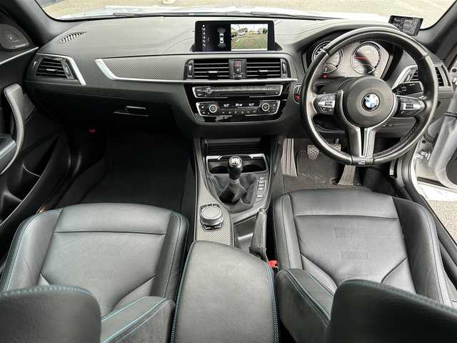 ＢＭＷ Ｍ２ コンペティション 和歌山県 2019(令1)年 6.9万km ガンＭ 純正ナビ/ハーマン・カードン/バックカメラ/(BT/CD/DVD)/衝突軽減/レーンキープ/パーキングアシスト/レザーシート/シートヒーター/パワーシート/ETC/前後ドライブレコーダー/レイズホイール/LEDヘッドライト/オートライト