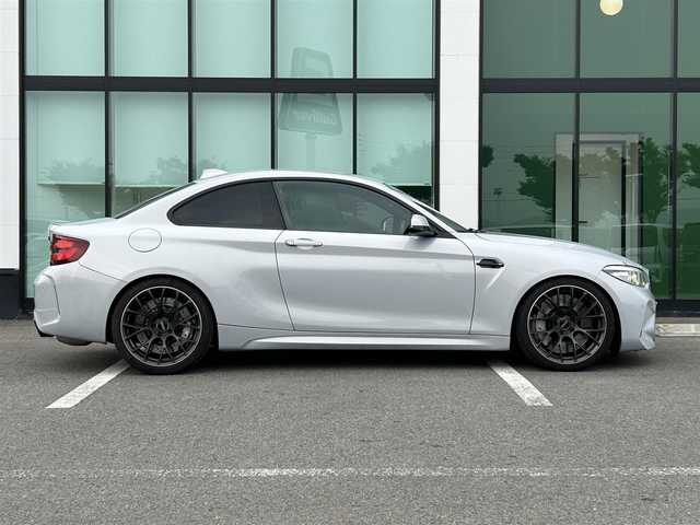 ＢＭＷ Ｍ２ コンペティション 和歌山県 2019(令1)年 6.9万km ガンＭ 純正ナビ/ハーマン・カードン/バックカメラ/(BT/CD/DVD)/衝突軽減/レーンキープ/パーキングアシスト/レザーシート/シートヒーター/パワーシート/ETC/前後ドライブレコーダー/レイズホイール/LEDヘッドライト/オートライト