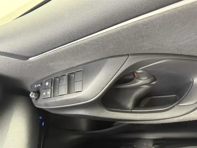 トヨタ ヤリス G 愛知県 2020(令2)年 4万km アイスピンクメタリック トヨタセーフティー/　・プリクラッシュセーフテー/　・レーントレーシングアシスト/　・レーンディパーチャーアラート/　・レーダークルーズコントロール/　・オートマチックハイビーム/　・ロードサインアシスト/　・発信遅れ告知/純正ナビ/　（Bluetooth/USB/フルセグTV）/ETC/ドライブレコーダー/純正フロアマット/ドアバイザー/電動格納ミラー/ステアリングリモコン/プッシュスタート/スマートキー/オートライト/ドアバイザー