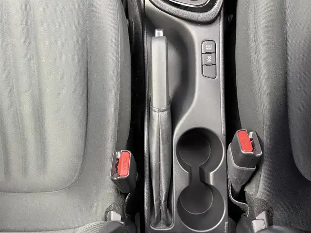 トヨタ ヤリス G 愛知県 2020(令2)年 4万km アイスピンクメタリック トヨタセーフティー/　・プリクラッシュセーフテー/　・レーントレーシングアシスト/　・レーンディパーチャーアラート/　・レーダークルーズコントロール/　・オートマチックハイビーム/　・ロードサインアシスト/　・発信遅れ告知/純正ナビ/　（Bluetooth/USB/フルセグTV）/ETC/ドライブレコーダー/純正フロアマット/ドアバイザー/電動格納ミラー/ステアリングリモコン/プッシュスタート/スマートキー/オートライト/ドアバイザー