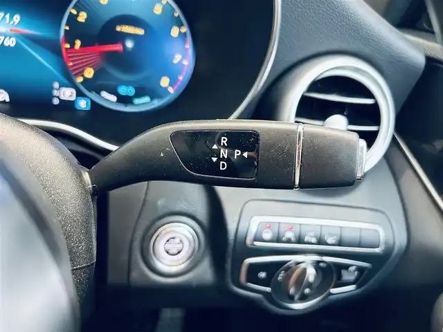 メルセデス・ベンツ Ｃ２００ ローレウスED スポーツプラスPKG 大阪府 2021(令3)年 4万km ポーラホワイト レザーエクスクルーシブP/レーダーセーフティP/HUD/ACC/ブルメスター/赤革/メモリ付きパワーシート/エアシートヒーター/純正ナビ/TV/360度カメラ/applecarplay/純正18インチAW/LEDヘッドライト/電動リアゲート/ブラインドスポット/ワイヤレス充電