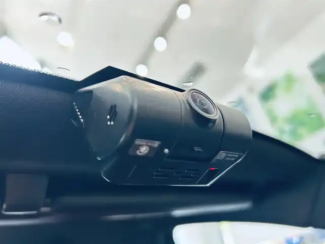 メルセデス・ベンツ Ｃ２００ ローレウスED スポーツプラスPKG 大阪府 2021(令3)年 4万km ポーラホワイト レザーエクスクルーシブP/レーダーセーフティP/HUD/ACC/ブルメスター/赤革/メモリ付きパワーシート/エアシートヒーター/純正ナビ/TV/360度カメラ/applecarplay/純正18インチAW/LEDヘッドライト/電動リアゲート/ブラインドスポット/ワイヤレス充電