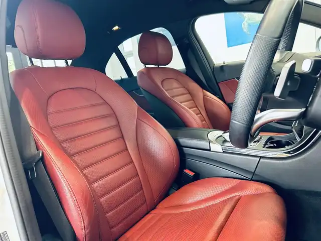 メルセデス・ベンツ Ｃ２００ ローレウスED スポーツプラスPKG 大阪府 2021(令3)年 4万km ポーラホワイト レザーエクスクルーシブP/レーダーセーフティP/HUD/ACC/ブルメスター/赤革/メモリ付きパワーシート/エアシートヒーター/純正ナビ/TV/360度カメラ/applecarplay/純正18インチAW/LEDヘッドライト/電動リアゲート/ブラインドスポット/ワイヤレス充電