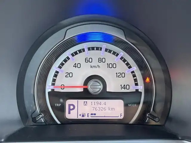 スズキ ハスラー G 宮城県 2016(平28)年 7.7万km フェニックスレッドパール/ブルーイッシュブラックパール 登録時走行距離76326km/社外SDナビ/FM・AM・Bluetooth/プッシュスタート/ETC/バックカメラ/スマートキー/シートヒーター/スペアキーあり/アイドリングストップ/ベンチシート/フルフラットシート/社外フロアマット/社外アルミホイール/衝突軽減システム/横滑り防止装置/盗難防止装置