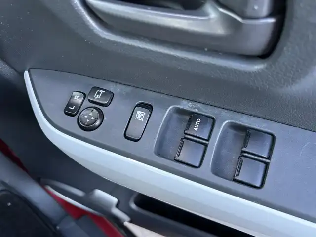 スズキ ハスラー G 宮城県 2016(平28)年 7.7万km フェニックスレッドパール/ブルーイッシュブラックパール 登録時走行距離76326km/社外SDナビ/FM・AM・Bluetooth/プッシュスタート/ETC/バックカメラ/スマートキー/シートヒーター/スペアキーあり/アイドリングストップ/ベンチシート/フルフラットシート/社外フロアマット/社外アルミホイール/衝突軽減システム/横滑り防止装置/盗難防止装置