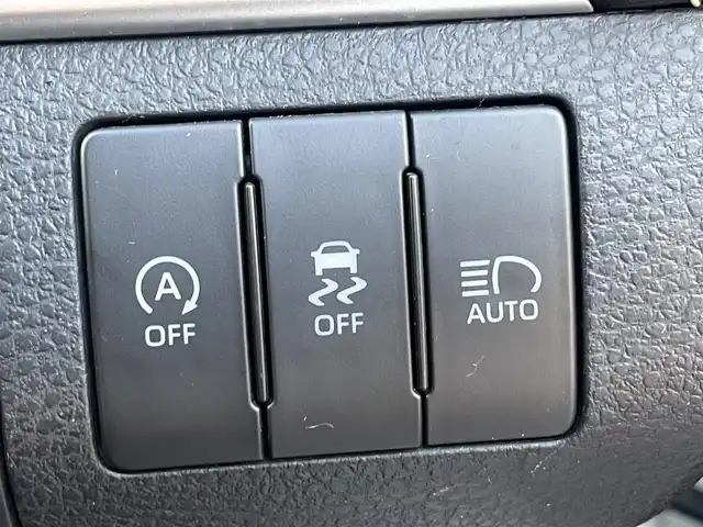 トヨタ ハリアー プレミアム 福岡県 2019(平31)年 5.4万km ブラック/ホワイト 純正7型SDナビ【フルセグTV・CD・DVD・BT】 トヨタセーフティー コーナーセンサー D席パワーシート レーダークルコン ドライブレコーダー【前後】 デジタルミラー オートホールド USBポート ETC 純正フロアマット 純正18インチアルミホイール 純正LEDヘッドライト プッシュスタート スマートキー