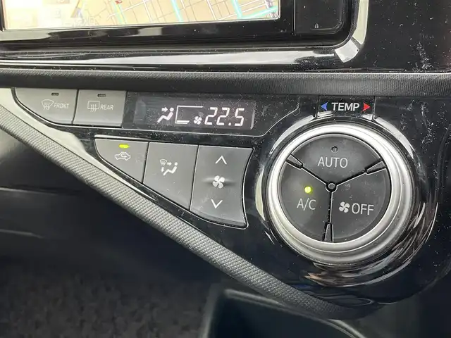 トヨタ アクア S スタイルブラック 広島県 2016(平28)年 6.7万km ブラックマイカ ワンオーナー/純正ナビ/（CD/DVD/フルセグTV/Bluetooth）/バックカメラ/ETC/運転席アームレスト/衝突被害軽減ブレーキ/車線逸脱警報/オートマチックハイビーム/シートヒーター/LEDヘッドライト/フォグランプ/オートライト/プッシュスタート/ステアリングスイッチ/スペアキー