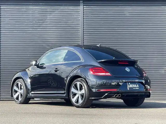 フォルクスワーゲン ザ・ビートル Rラインマイスター 山梨県 2020(令2)年 2.8万km ディープブラックパールエフェクト 赤黒レザー/シートヒーター /ブラインドスポット/リアクロストラフィックアラート/コーナーセンサー/純正ナビ/CD/DVD/フルセグ/Bluetooth/バックカメラ/パドルシフト/キセノン/純正18インチAW/ETC
