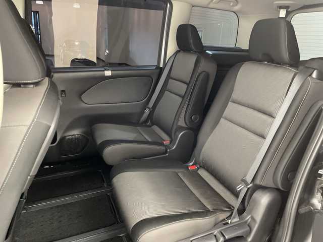 日産 セレナ e－パワー ハイウェイスター V 愛媛県 2020(令2)年 3.4万km ダークメタルグレー １０型ナビ/フルセグ／Ｂｌｕｅｔｏｏｔｈ／ＵＳＢ/全方位カメラ/後席モニター/衝突軽減ブレーキ/レーダークルーズコントロール/パーキングアシスト/ＥＴＣ/前方ドライブレコーダー/両側パワースライドドア/ブラインドスポットモニター/前後コーナーセンサー/レーンキープアシスト/オートマチックハイビーム/LEDヘッドライト