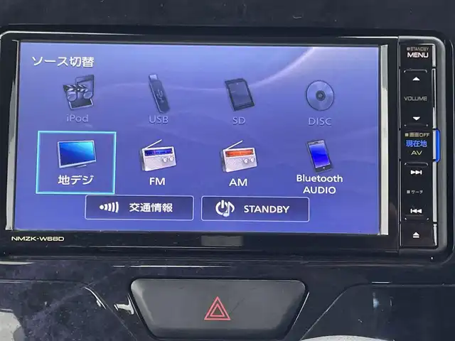 ダイハツ タント カスタム X トップED SA Ⅲ 山梨県 2018(平30)年 9.8万km ブラックマイカメタリック (株)IDOMが運営する【じしゃロン甲府店】の自社ローン対象車両になります。こちらは現金ご利用時の価格です。/自社ローンご希望の方は別途その旨お申付け下さい。/純正メモリーナビ/（フルセグTV/DVD/CD/BTオーディオ）/バックモニター/ドライブレコーダー/スマートアシストIII/左後パワースライドドア/ハーフレザーシート/運転席シートヒーター/LEDヘッドライト/フォグランプ/新車時保証書/取扱説明書