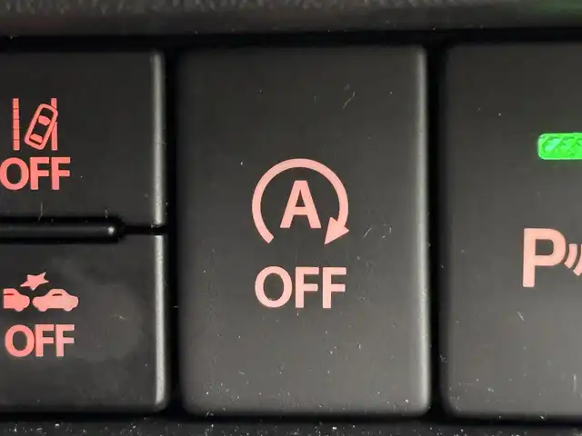 スズキ ジムニー ノマド FC 福岡県 2025(令7)年 0.1万km ジャングルグリーン 社外ＤＡ　/バックカメラ　/ＥＴＣ　/衝突被害軽減　/レーダークルーズコントロール　/コーナーセンサー　/レーンキープ　/横滑り防止装置　/アイドリングストップ　/シートヒーター　/盗難防止装置　/純正１５インチＡＷ