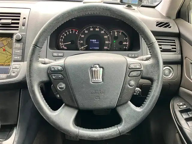 トヨタ クラウン アスリート アスリート 静岡県 2008(平20)年 11.1万km ブラック 純正ナビ(CD/DVD/フルセグ/MD)/バックカメラ/ETC/エンジンスタートボタン/パワーステアリング/パワーウィンドウ/取扱説明書/オートエアコン/スマートキー/スペアキー１本/クルーズコントロール/純正フロアマット/D席N席パワーシート/合皮シートカバー/布シート/純正アルミホイール/ABS/横滑り防止装置/コーナーセンサー前後/AFS/盗難防止装置/オートライト/キセノン/W+サイドエアバッグ/カーテンエアバッグ