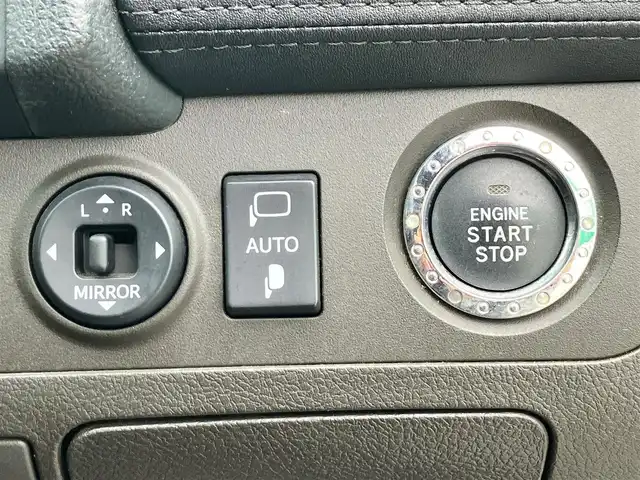 トヨタ クラウン アスリート アスリート 静岡県 2008(平20)年 11.1万km ブラック 純正ナビ(CD/DVD/フルセグ/MD)/バックカメラ/ETC/エンジンスタートボタン/パワーステアリング/パワーウィンドウ/取扱説明書/オートエアコン/スマートキー/スペアキー１本/クルーズコントロール/純正フロアマット/D席N席パワーシート/合皮シートカバー/布シート/純正アルミホイール/ABS/横滑り防止装置/コーナーセンサー前後/AFS/盗難防止装置/オートライト/キセノン/W+サイドエアバッグ/カーテンエアバッグ