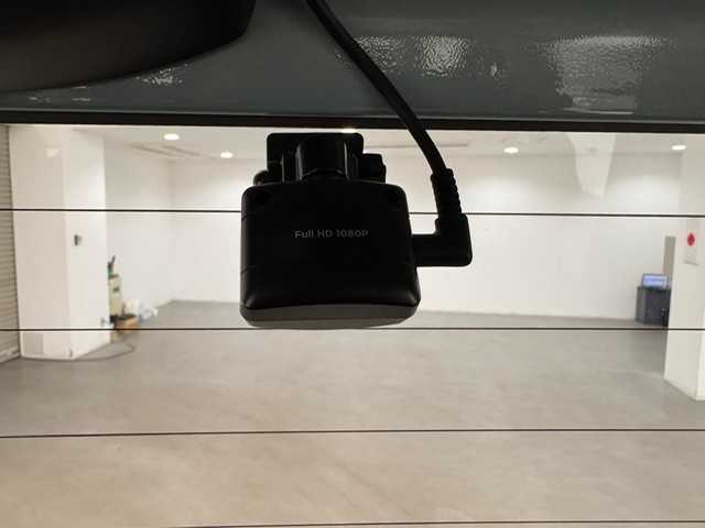 スズキ スペーシア ギア HYBRID XZターボ 兵庫県 2020(令2)年 4.1万km オフブルーメタリック/ガンメタリック2トーンルーフ ・社外SDナビ　（パナソニック　CN-RA07WD）/フルセグ、ＣＤ、DVD、BT、MSV/・両側パワースライドドア/・ドライブレコーダー/・アイドリングストップ/・シートヒーター（Ｄ/N)/・ビルトインETC/・コーナーセンサー/・パドルシフト/・ＰＣＳ/・LDA/・レーダークルーズコントロール/・ルーフレール/・ＬＥＤヘッドライト/・LEDフォグランプ/・オートライト/・オートハイビーム/・ドアバイザー/・純正フロアマット