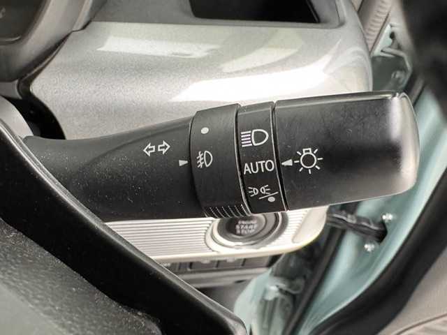 スズキ スペーシア ギア HYBRID XZターボ 兵庫県 2020(令2)年 4.1万km オフブルーメタリック/ガンメタリック2トーンルーフ ・社外SDナビ　（パナソニック　CN-RA07WD）/フルセグ、ＣＤ、DVD、BT、MSV/・両側パワースライドドア/・ドライブレコーダー/・アイドリングストップ/・シートヒーター（Ｄ/N)/・ビルトインETC/・コーナーセンサー/・パドルシフト/・ＰＣＳ/・LDA/・レーダークルーズコントロール/・ルーフレール/・ＬＥＤヘッドライト/・LEDフォグランプ/・オートライト/・オートハイビーム/・ドアバイザー/・純正フロアマット