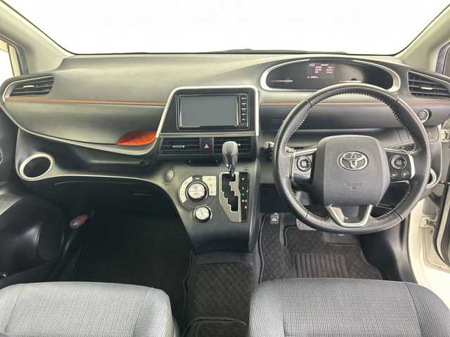 トヨタ シエンタ G 鹿児島県 2017(平29)年 3.4万km ホワイトパールクリスタルシャイン 純正SDナビ/（AM/FM/CD/Bluetooth/ワンセグ）/バックカメラ/両側パワースライドドア/トヨタセーフティセンス/レーンキープアシスト/衝突被害軽減ブレーキ/ステアリングリモコン/純正フロアマット/スマートキー/アイドリングストップ/革巻きステアリング