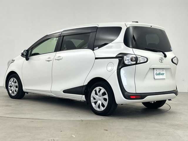 トヨタ シエンタ G 鹿児島県 2017(平29)年 3.4万km ホワイトパールクリスタルシャイン 純正SDナビ/（AM/FM/CD/Bluetooth/ワンセグ）/バックカメラ/両側パワースライドドア/トヨタセーフティセンス/レーンキープアシスト/衝突被害軽減ブレーキ/ステアリングリモコン/純正フロアマット/スマートキー/アイドリングストップ/革巻きステアリング