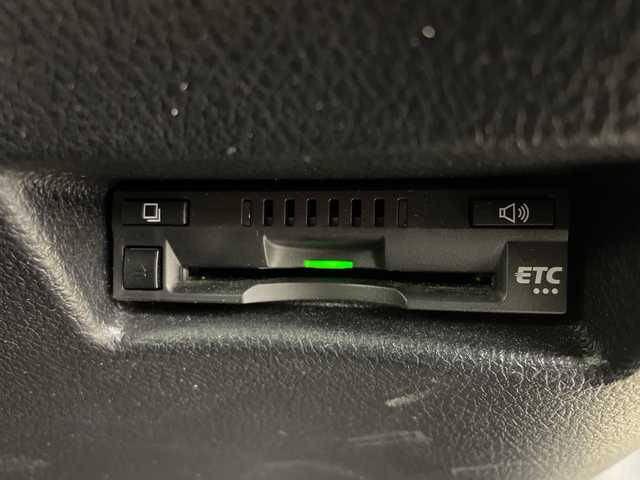 トヨタ シエンタ ハイブリッド ファンベースG 群馬県 2020(令2)年 5.5万km ブラックマイカ/ベージュ 2トーン 純正８型ナビ　全周囲カメラ　ビルトインＥＴＣ２．０　前後ドラレコ　衝突被害軽減ブレーキ　レーンアシスト　オートマチックハイビーム　LEDヘッドライト　両側電動スライドドア　スマートキー　禁煙車