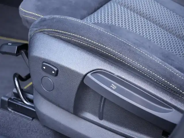 ＢＭＷ Ｘ２ xDrive20i MスポーツX 静岡県 2018(平30)年 4.7万km アルピンホワイトⅢ インテリジェントセーフティ/アドバンスドアクティブセーフティ　ACC/IDriveHDDナビBluetooth/バックカメラ/アンビエントライト/コンフォートアクセス/パワーテールゲート/LEDヘッドライト/リヤガラスフィルム施工/ミラー一体型DSRCETC