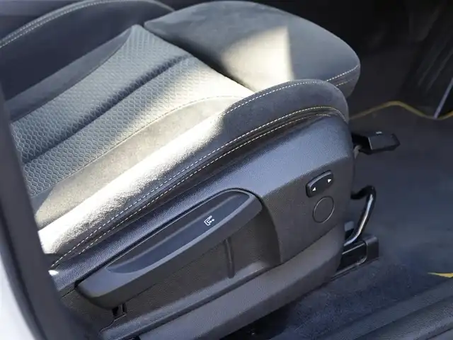 ＢＭＷ Ｘ２ xDrive20i MスポーツX 静岡県 2018(平30)年 4.7万km アルピンホワイトⅢ インテリジェントセーフティ/アドバンスドアクティブセーフティ　ACC/IDriveHDDナビBluetooth/バックカメラ/アンビエントライト/コンフォートアクセス/パワーテールゲート/LEDヘッドライト/リヤガラスフィルム施工/ミラー一体型DSRCETC