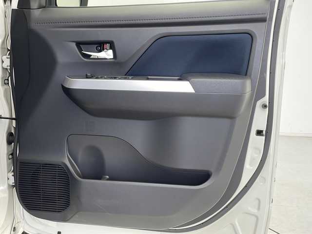 トヨタ ルーミー カスタムG 千葉県 2021(令3)年 5万km パールホワイトⅢ 禁煙車/純正ナビ（NSXT-W68T）（フルセグ/Bluetooth/CD/SD/AM/FM)/衝突軽減ブレーキ/両側パワースライドドア　/コーナーセンサー（前後）/レーダークルーズコントロール/アイドリングストップ/LEDヘッドライト/フォグランプ/全方位カメラ/プッシュスタート/ステアリングスイッチ/革巻きステアリング/サイドバイザー/ウィンカーミラー/社外アラウンドビューモニター/前後ドライブレコーダー/ビルトインＥＴＣ
