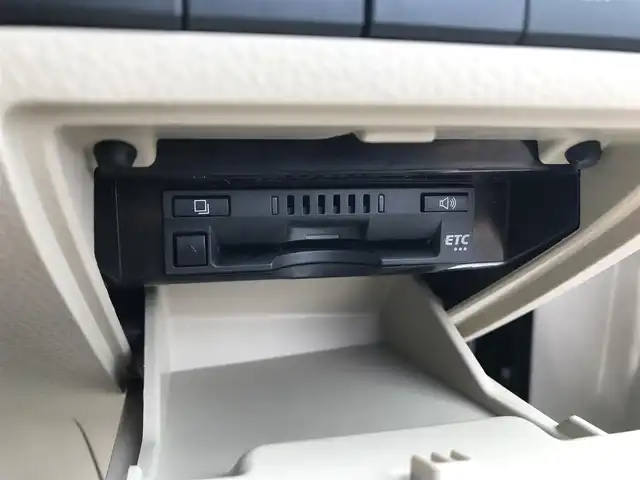 トヨタ カムリ G レザーパッケージ 富山県 2018(平30)年 6.6万km グレー 純正ナビ/フルセグTv/Bluetooth/バックカメラ/ドライブレコーダー/プリクラッシュセーフティ/レーンキープアシスト/クリアランスソナー/ブラインドスポットモニター/レーダークルーズコントロール/レザーシート/パワーシート/シートヒーター/プッシュスタート/スマートキー/ヘッドアップディスプレイ/LEDヘッドライト/オートライト/ETC