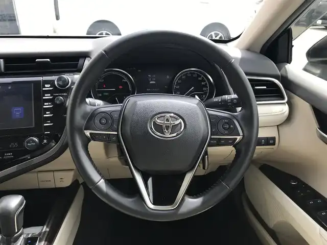 トヨタ カムリ G レザーパッケージ 富山県 2018(平30)年 6.6万km グレー 純正ナビ/フルセグTv/Bluetooth/バックカメラ/ドライブレコーダー/プリクラッシュセーフティ/レーンキープアシスト/クリアランスソナー/ブラインドスポットモニター/レーダークルーズコントロール/レザーシート/パワーシート/シートヒーター/プッシュスタート/スマートキー/ヘッドアップディスプレイ/LEDヘッドライト/オートライト/ETC