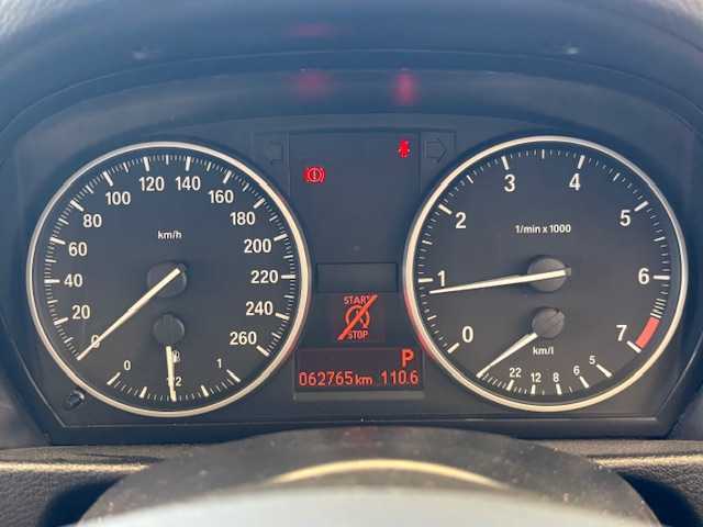 ＢＭＷ Ｘ１ sDrive 20i ファッショニスタ 埼玉県 2013(平25)年 6.3万km 白 純正メモリナビ/　　CD/BT/AUX /バックカメラ /HIDオートライト /レザーシート /シートヒーター /純正18インチアルミホイール/ステアリングスイッチ /アイドリングストップ /USBポート /スマートキー2本/ETC