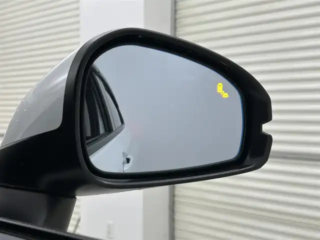 ホンダ ヴェゼル ハイブリッド e:HEV Z 茨城県 2022(令4)年 6万km プラチナホワイトパール 純正9型ナビ/バックカメラ/フルセグ/衝突被害軽減ブレーキ/車線逸脱抑制装置/レーダークルーズコントロール/オートマチックハイビーム/クリアランスソナー/BSI/ETC/ドラレコ/シートヒーター/ステアリングヒーター/純正18インチAW/LEDヘッドライト/スマートキー