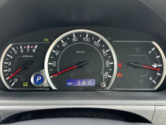 トヨタ ヴォクシー ZS 福岡県 2017(平29)年 5.2万km ブラック ・11インチALPINEナビ/（BLUETOOTH/フルセグ/バックカメラ/・ETC/・スペアキー/・ALPINEフリップダウンモニター/・両側パワースライドドア/・サンシェード/・ドライブレコーダー/・モデリスタエアロ/・レーンキープアシスト/・衝突軽減システム/・横滑り防止装置/・アイドリングストップ/・MTモード付AT/・ウォークスルー/・オートマチックハイビーム/・オートライト/・保証書/・取扱説明書